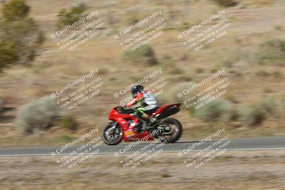 media/Apr-20-2025-AHRMA (Sun) [[393a79c373]]/Race/Group 11 early race/Turn 4b/